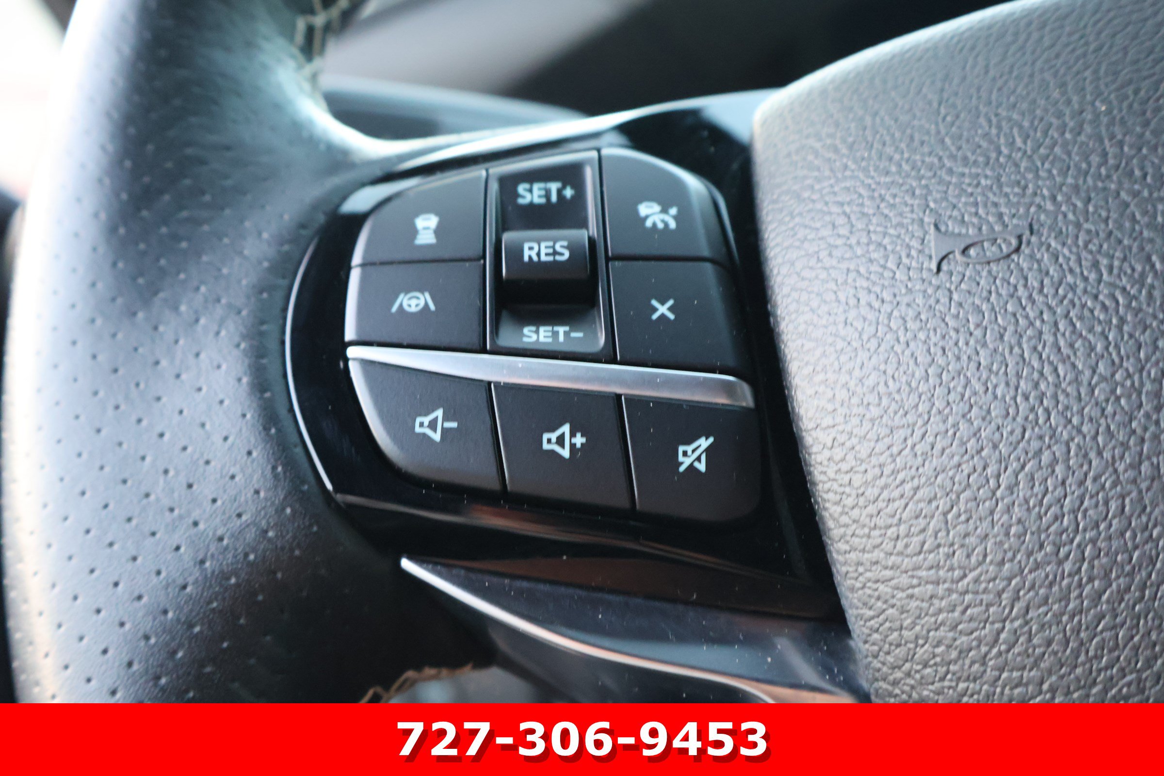 Used 2022 Ford Explorer ST w/ Equipment Group 401A AWD/4WD image 27