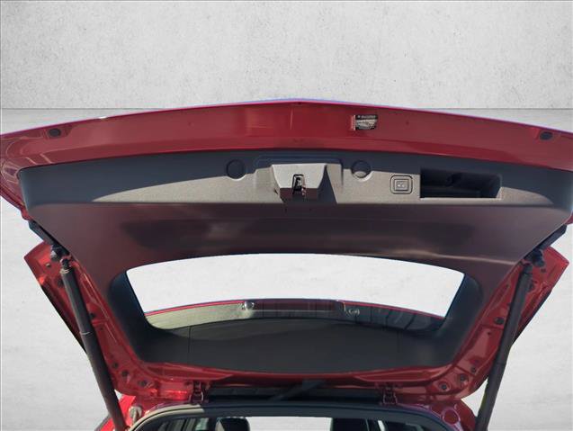 Used 2023 Chevrolet Equinox RS w/ RS Leather Package FWD image 10