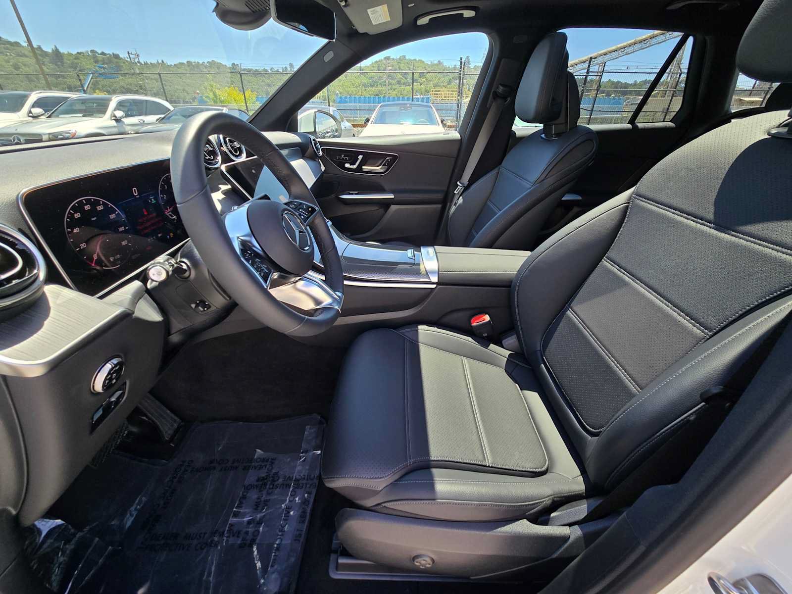 Used 2026 Mercedes-Benz GLC 300 4MATIC image 19