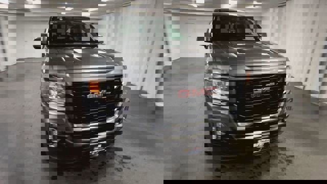 Certified 2022 GMC Canyon Elevation w/ Trailering Package image 3