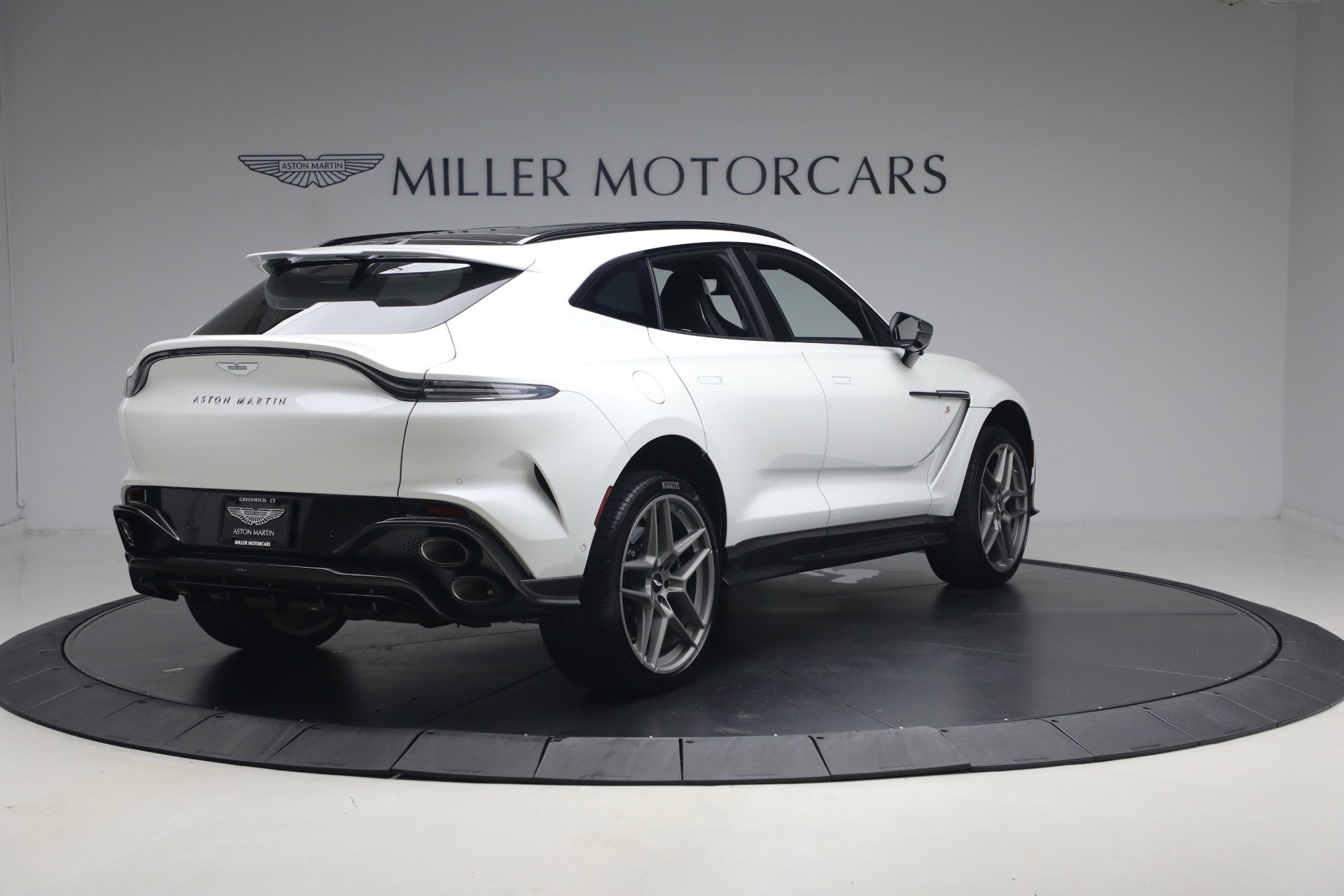 New 2026 Aston Martin DBX 707 AWD/4WD image 9