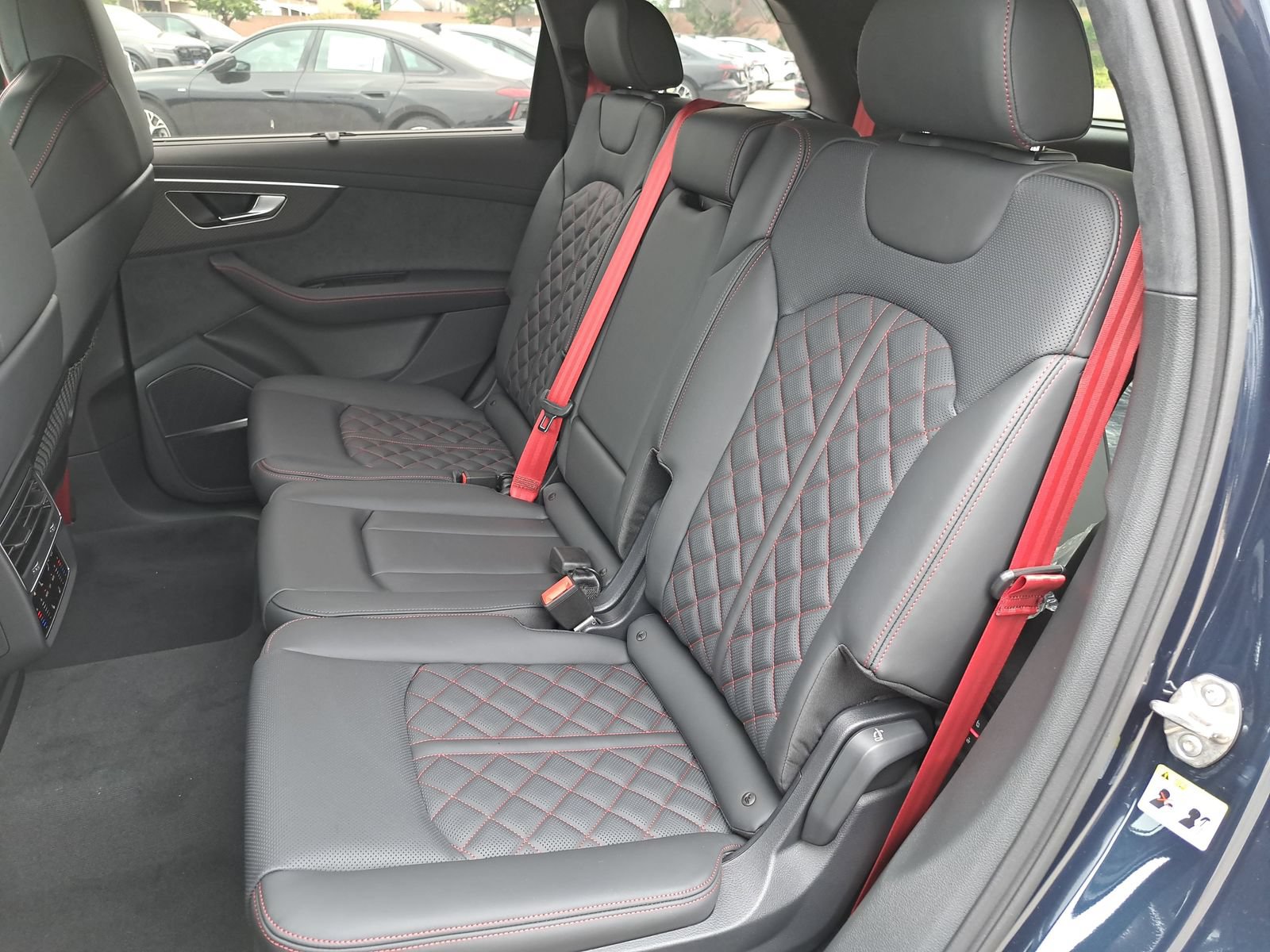 New 2026 Audi SQ7 Prestige AWD/4WD image 16