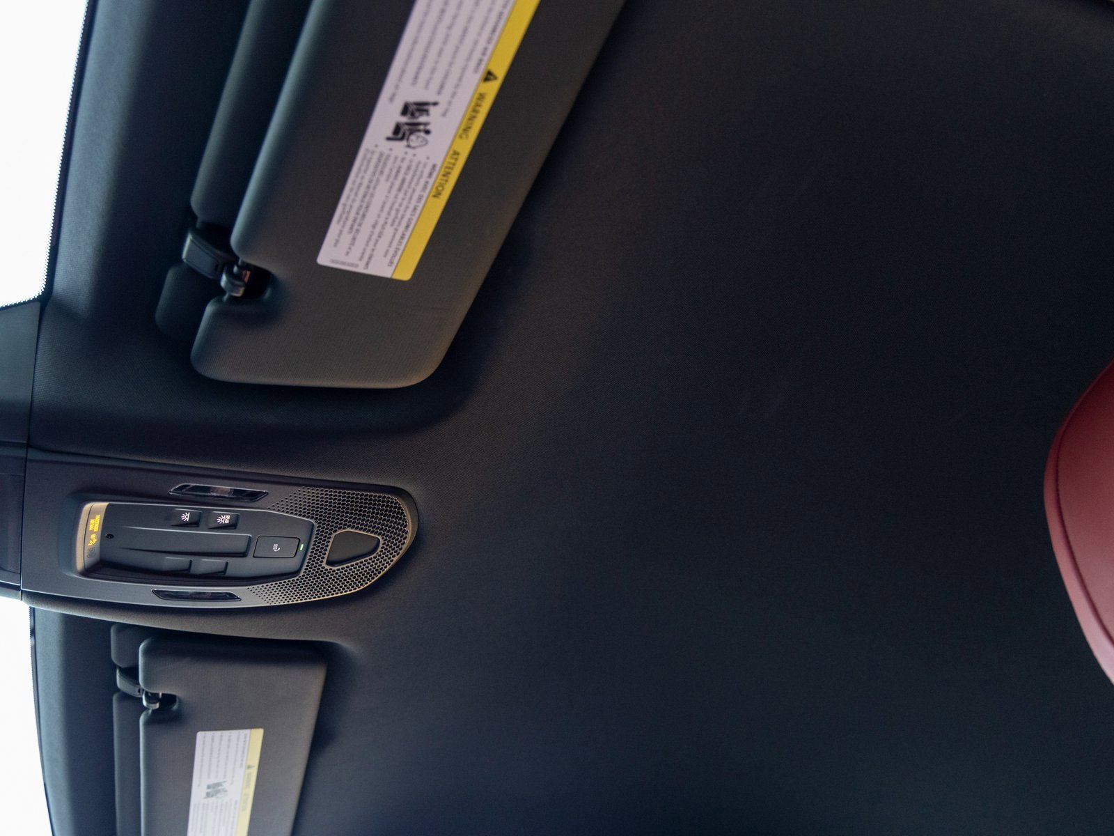 Certified 2025 Porsche Cayenne image 28