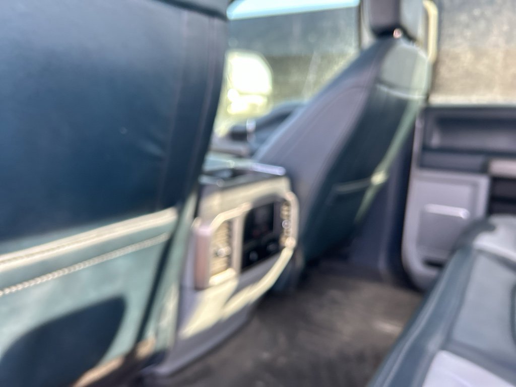 Used 2022 Ford F250 Limited image 11