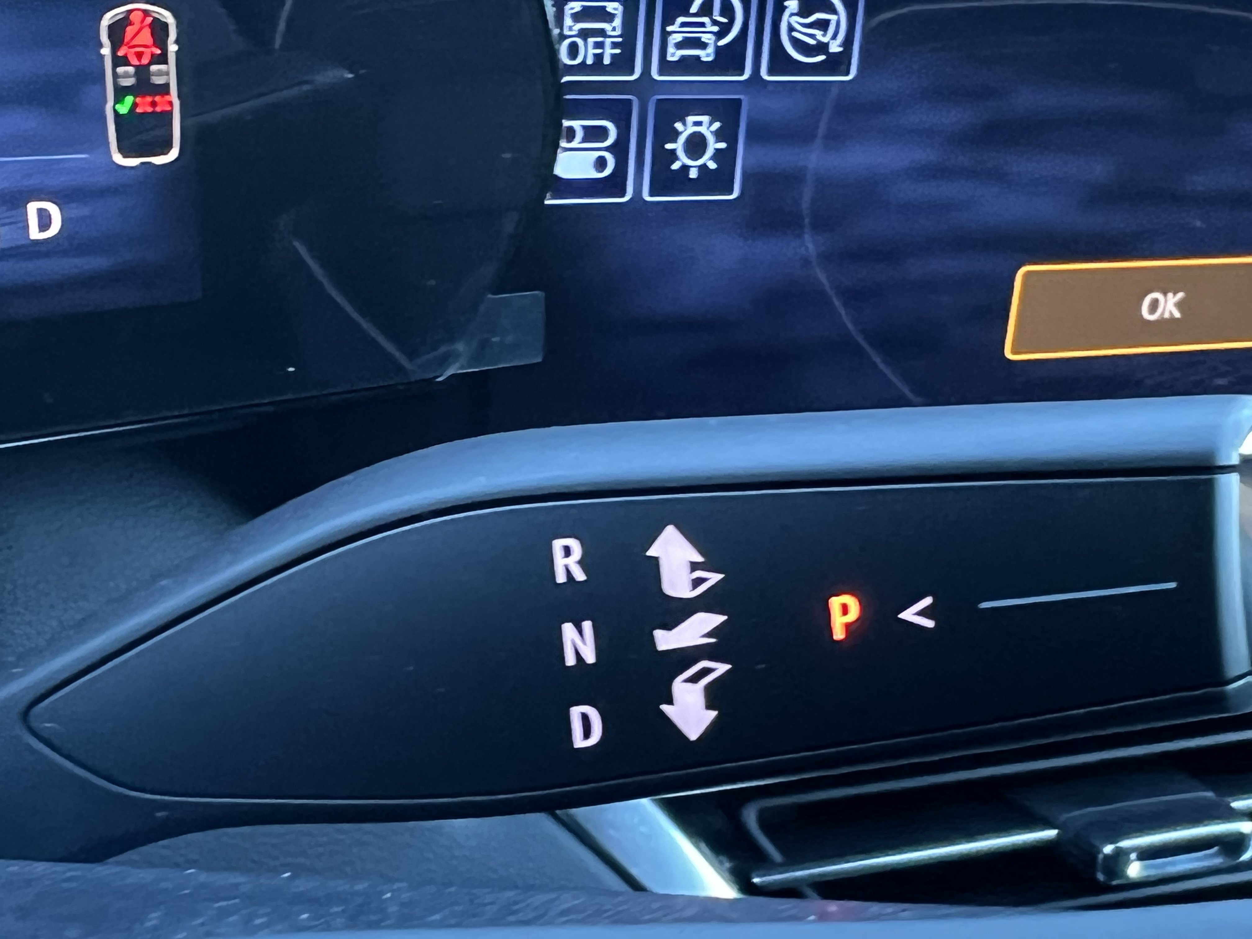 New 2025 Chevrolet Equinox EV RS w/ Active Safety Package 3 FWD image 23