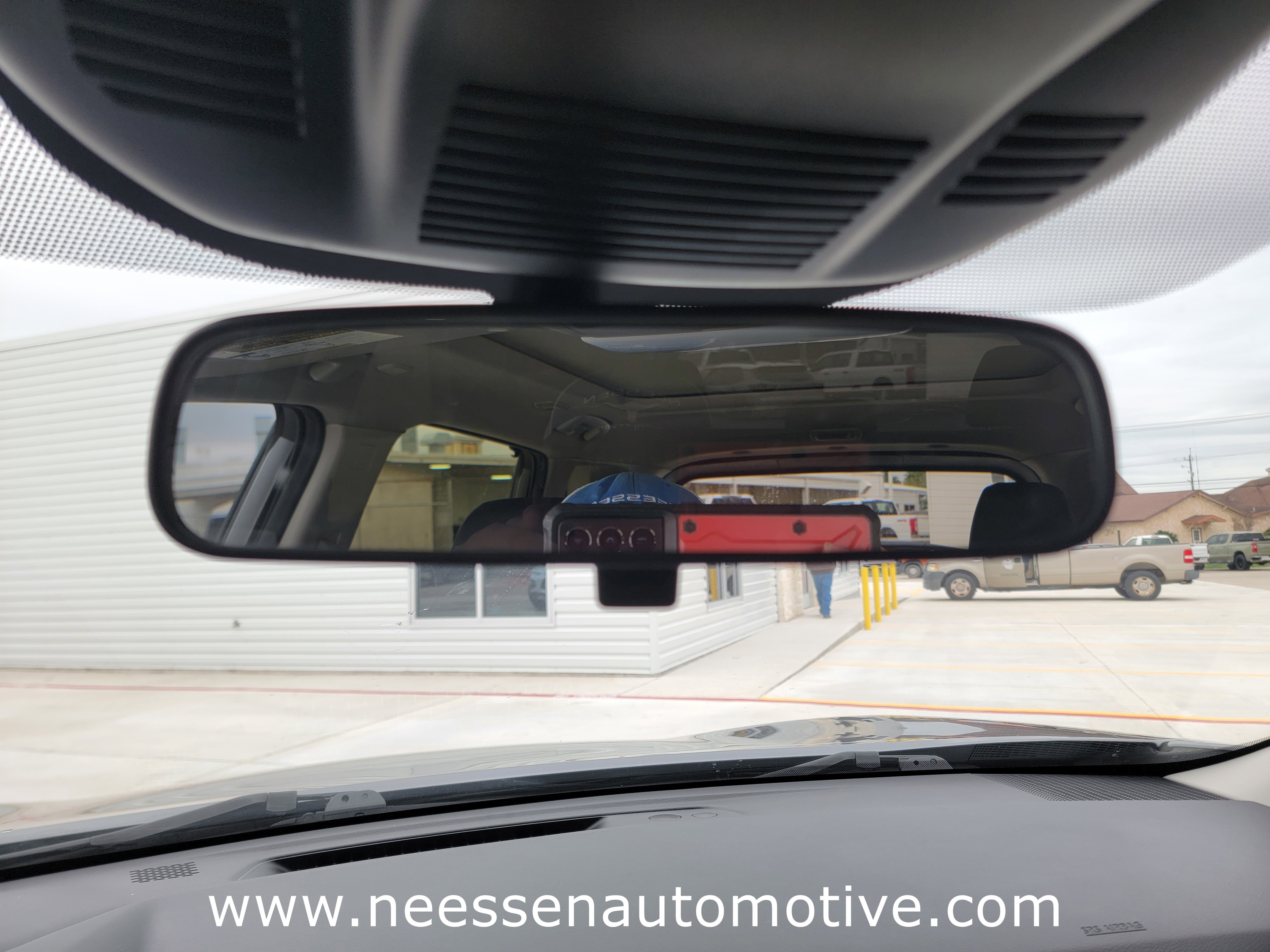 Used 2024 Nissan Rogue SV w/ SV Premium Package image 27