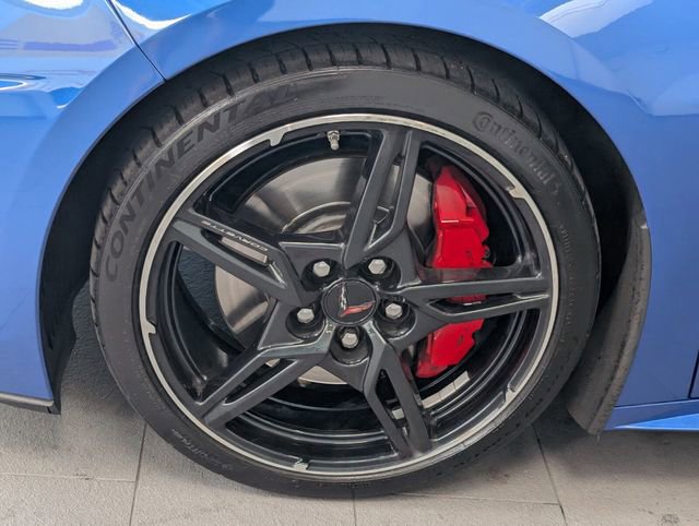 Used 2020 Chevrolet Corvette Stingray Premium Cpe w/ 3LT Preferred Equipment Group RWD image 4