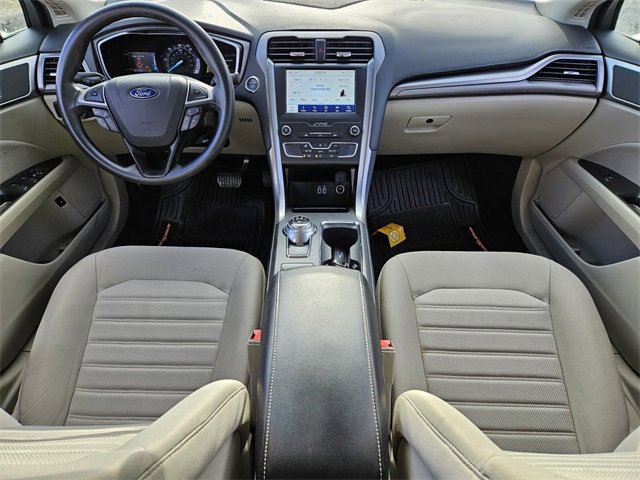 Used 2020 Ford Fusion SE image 12