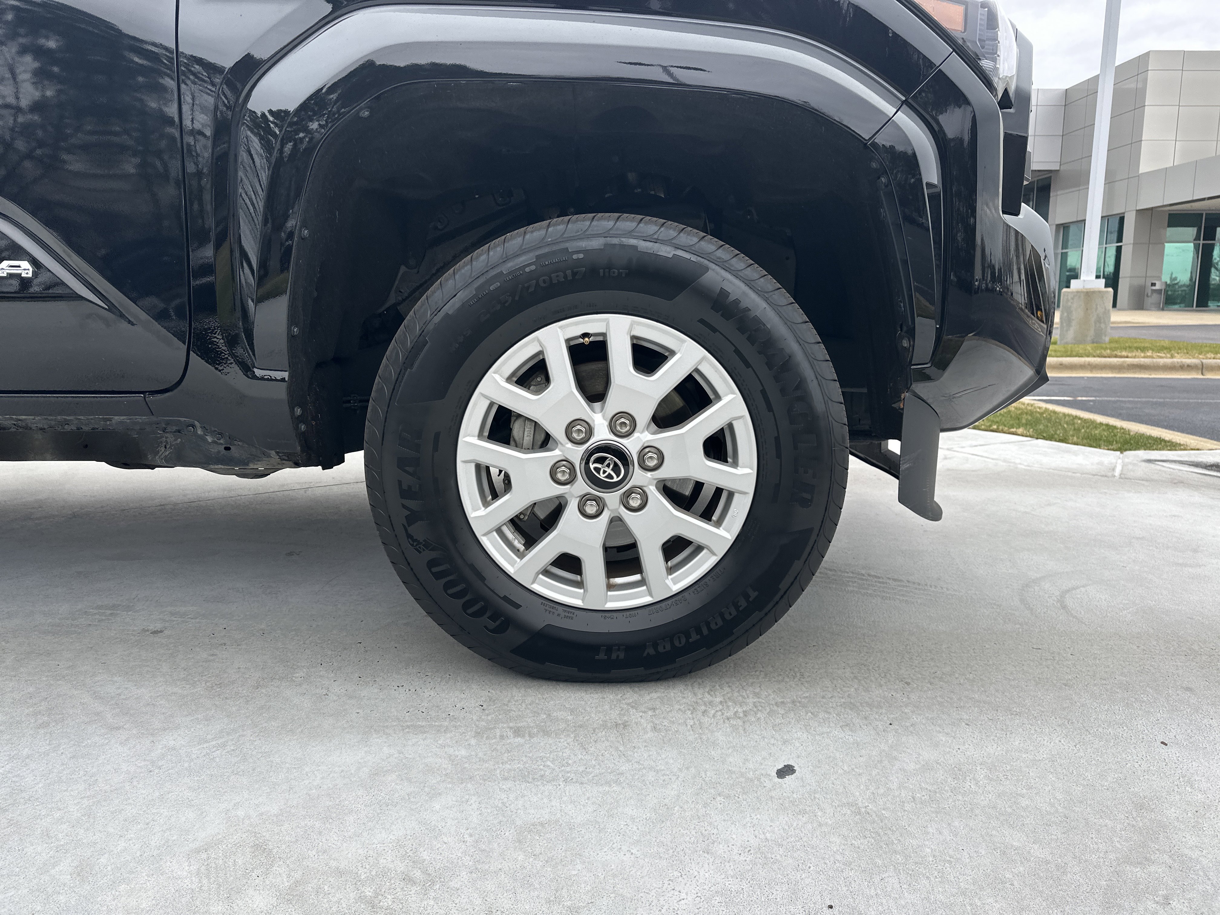 Certified 2024 Toyota Tacoma SR5 image 13