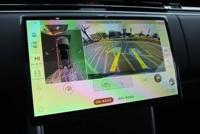 New 2026 Land Rover Range Rover Long Wheelbase SE image 19