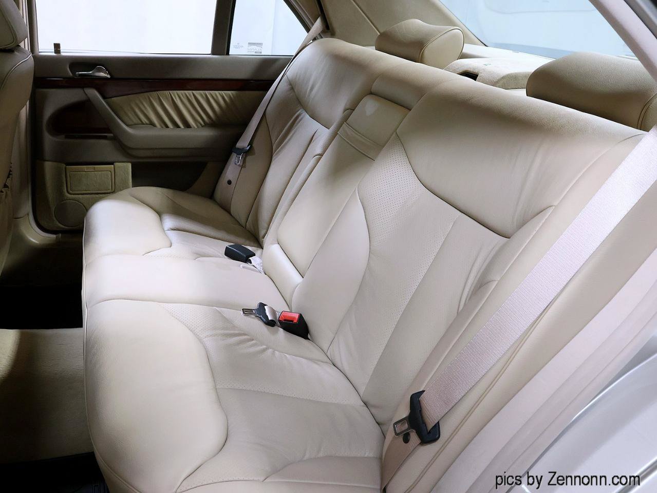 Used 1999 Mercedes-Benz S 320 image 33