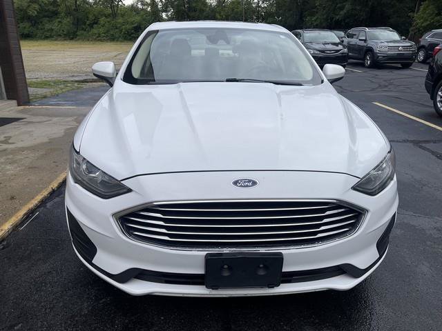 Used 2019 Ford Fusion SE FWD image 3