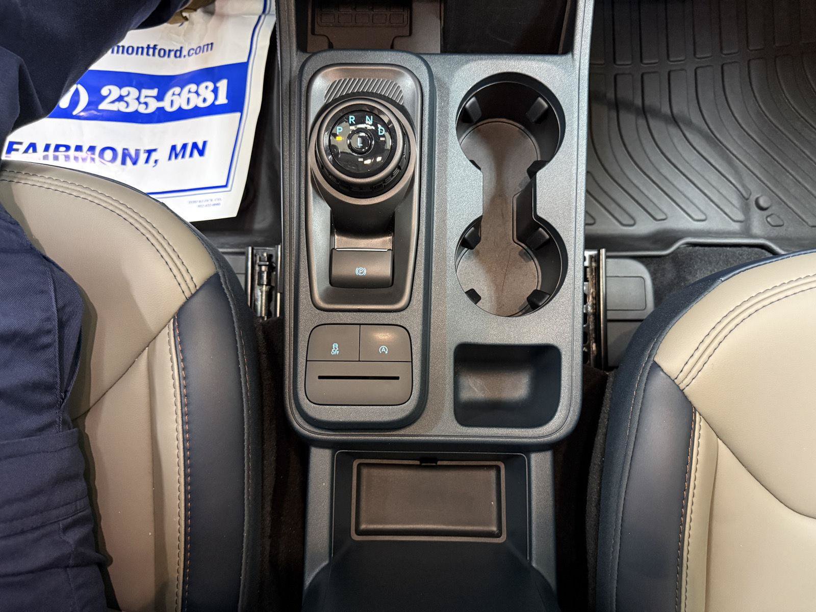 Used 2025 Ford Maverick Lariat w/ 4K Tow Package AWD/4WD image 17