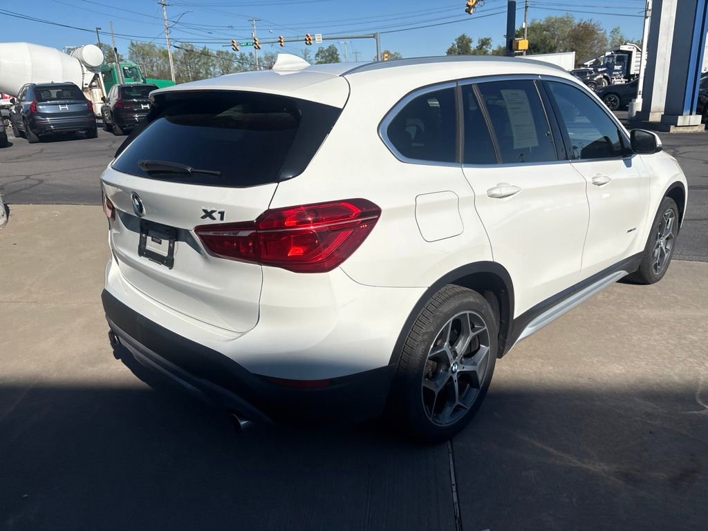 Used 2018 BMW X1 xDrive28i AWD/4WD image 5