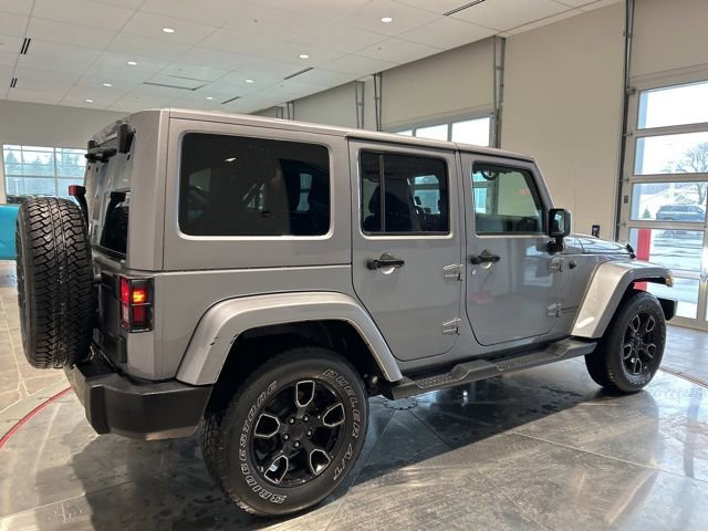 Used 2017 Jeep Wrangler Unlimited Sahara image 7