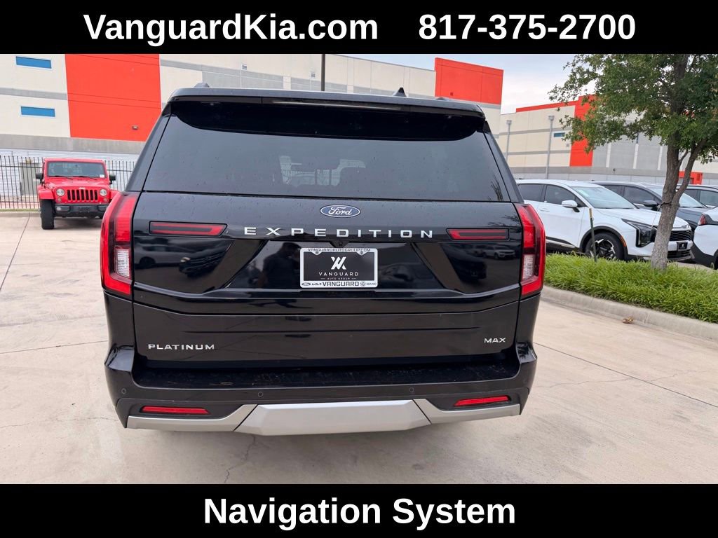 Used 2025 Ford Expedition Max Platinum AWD/4WD image 3