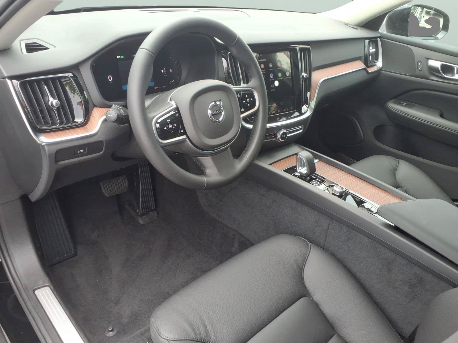 New 2026 Volvo V60 B5 Cross Country Plus w/ Climate Package AWD/4WD image 23