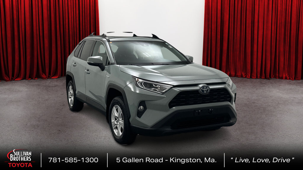 Used 2021 Toyota RAV4 XLE w/ Convenience Package AWD/4WD image 3