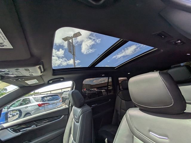 Certified 2024 Cadillac XT6 Premium Luxury AWD/4WD image 18