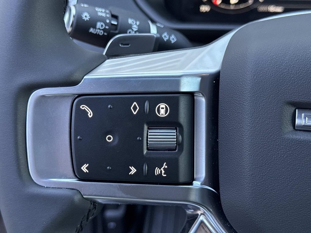 New 2026 Land Rover Discovery S AWD/4WD image 30