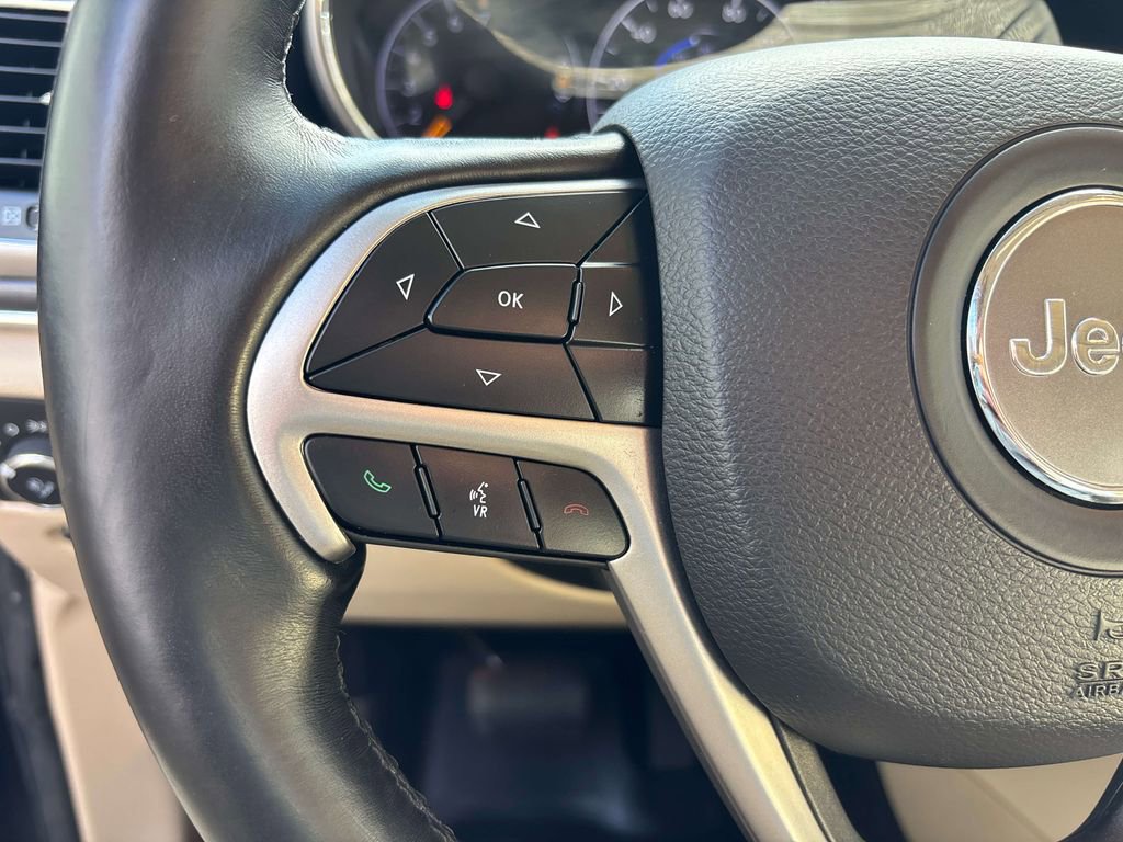 Used 2020 Jeep Grand Cherokee Limited AWD/4WD image 28