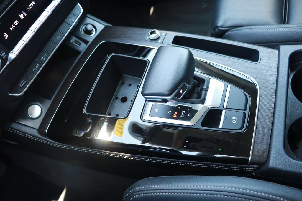Used 2024 Audi Q5 2.0T Premium Plus AWD/4WD image 17
