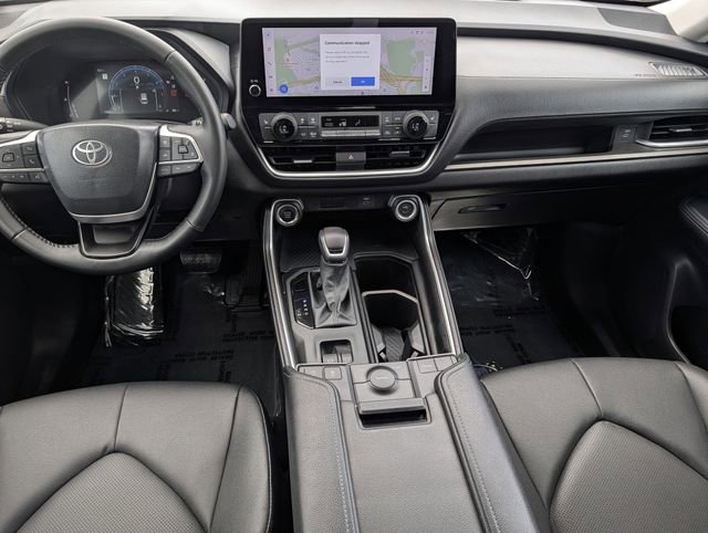 Used 2025 Toyota Grand Highlander FWD image 11