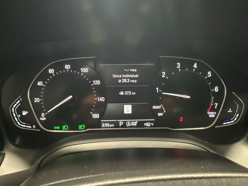 Used 2022 BMW 330i xDrive Sedan AWD/4WD image 23