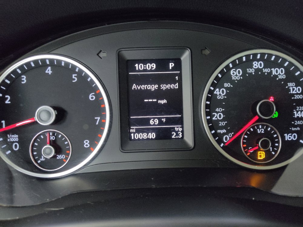 Used 2015 Volkswagen Tiguan SEL AWD/4WD image 23