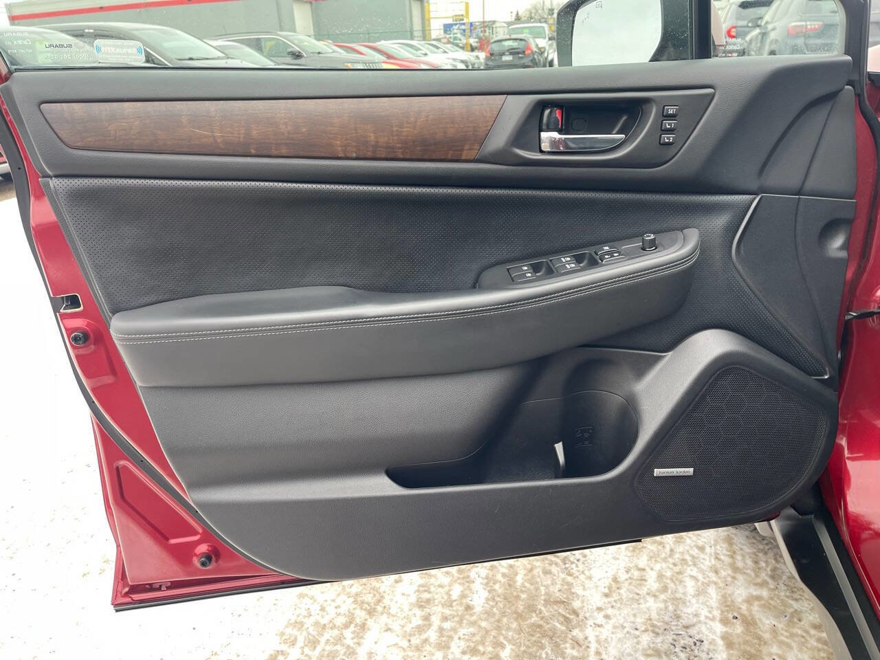 Used 2015 Subaru Outback 2.5i Limited image 12