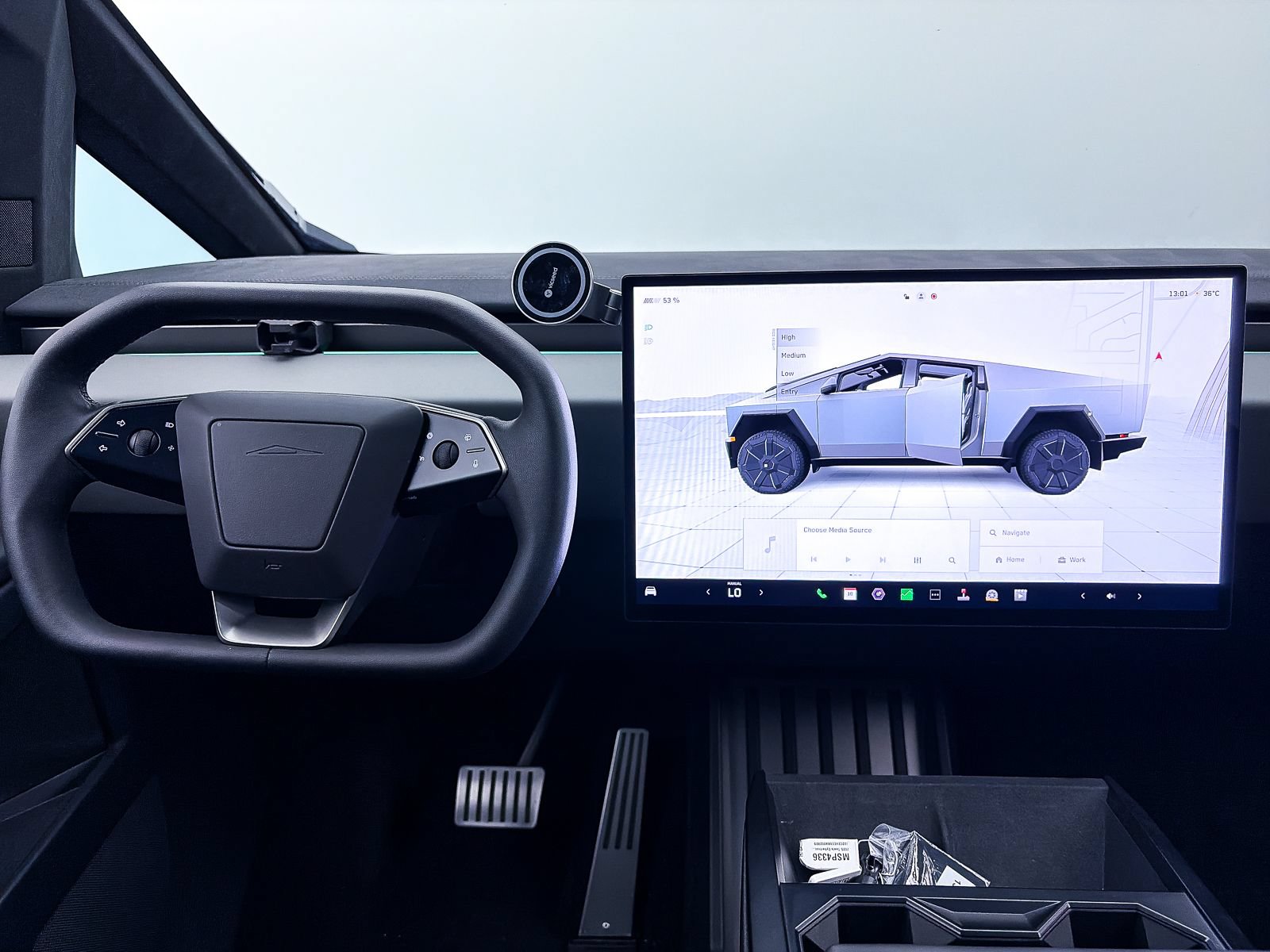 Used 2025 Tesla Cybertruck Cyberbeast AWD/4WD image 5