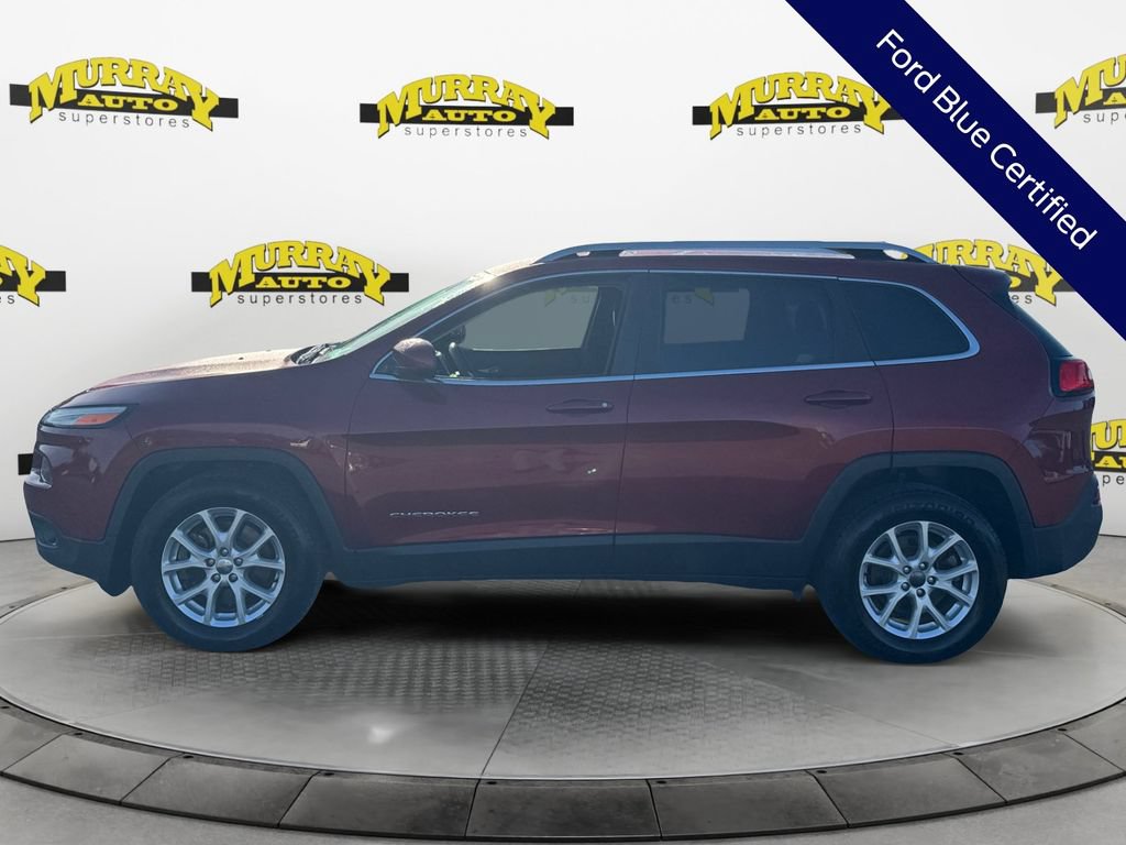 Used 2017 Jeep Cherokee Latitude w/ Comfort/Convenience Group FWD image 3