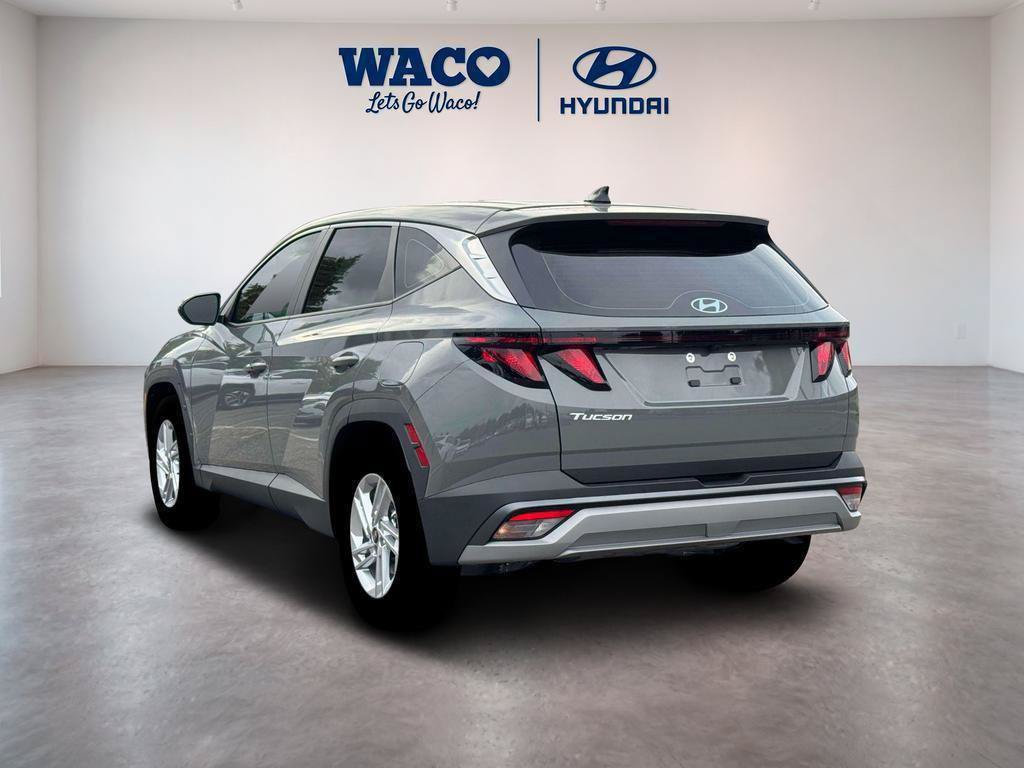New 2026 Hyundai Tucson SE w/ Tow & Go Package FWD image 5