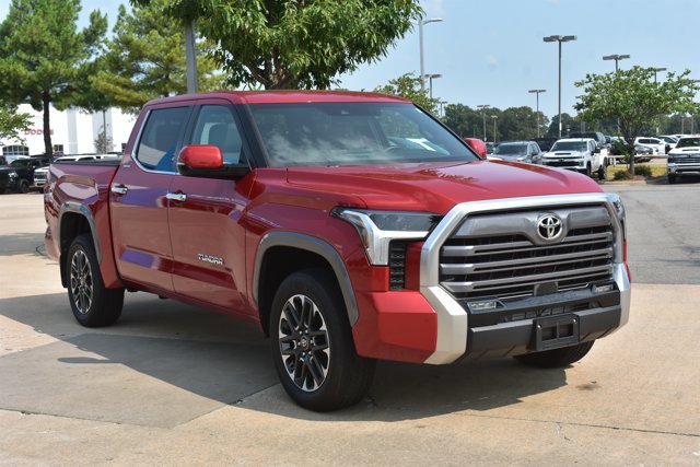 Used 2025 Toyota Tundra Limited w/ Power Package AWD/4WD image 3