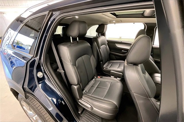 Used 2024 MAZDA CX-90 3.3 Turbo w/ Premium Package image 19