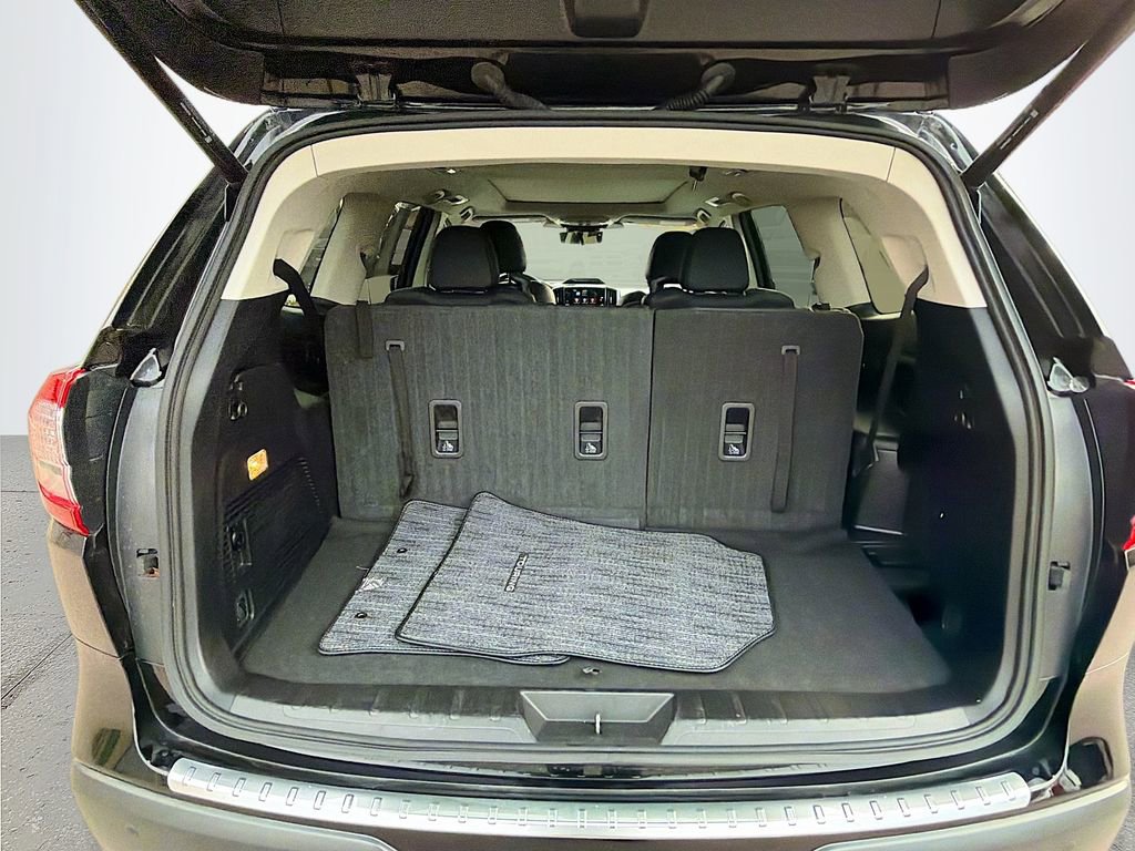 Used 2023 Subaru Ascent Touring image 13