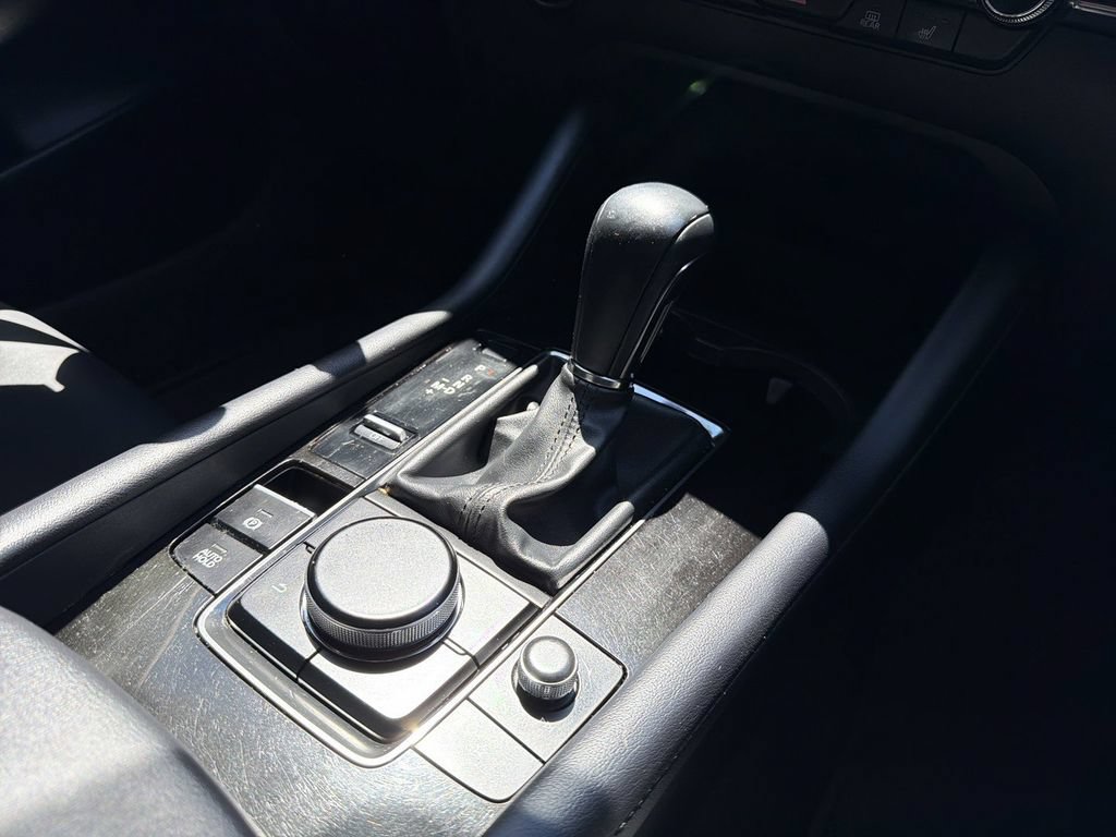 Used 2023 MAZDA MAZDA3 s FWD image 19