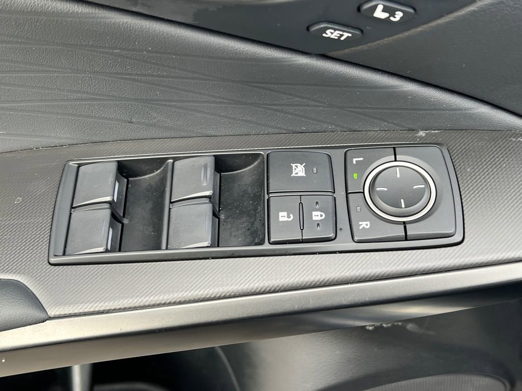 Used 2023 Lexus IS 350 F Sport image 13