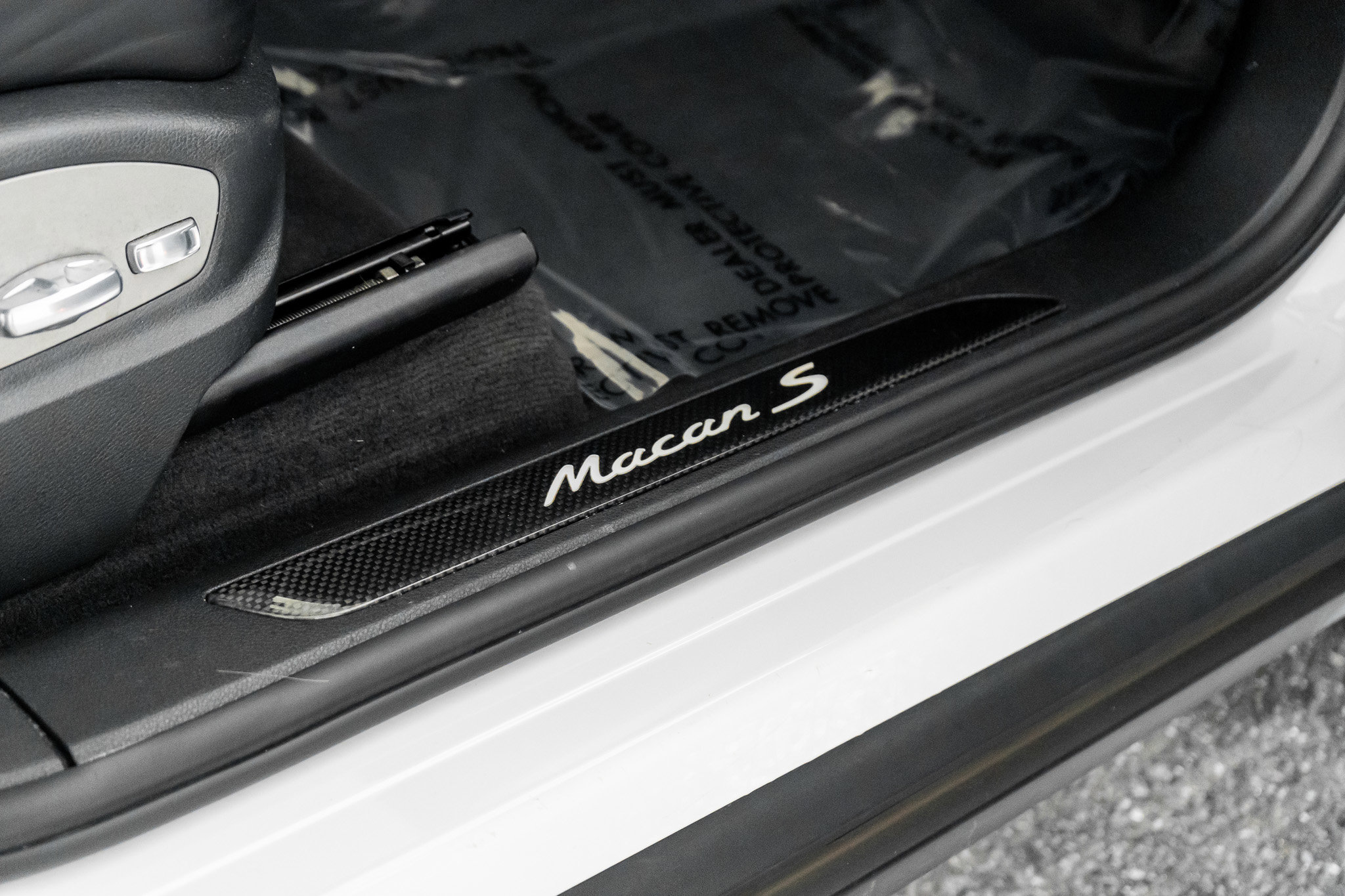 Used 2017 Porsche Macan S image 33