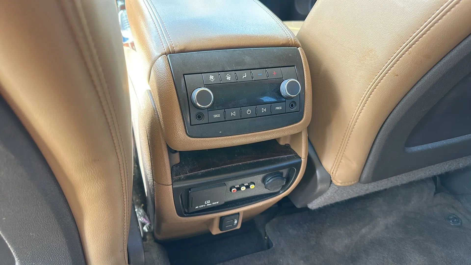 Used 2017 Buick Enclave Premium image 13