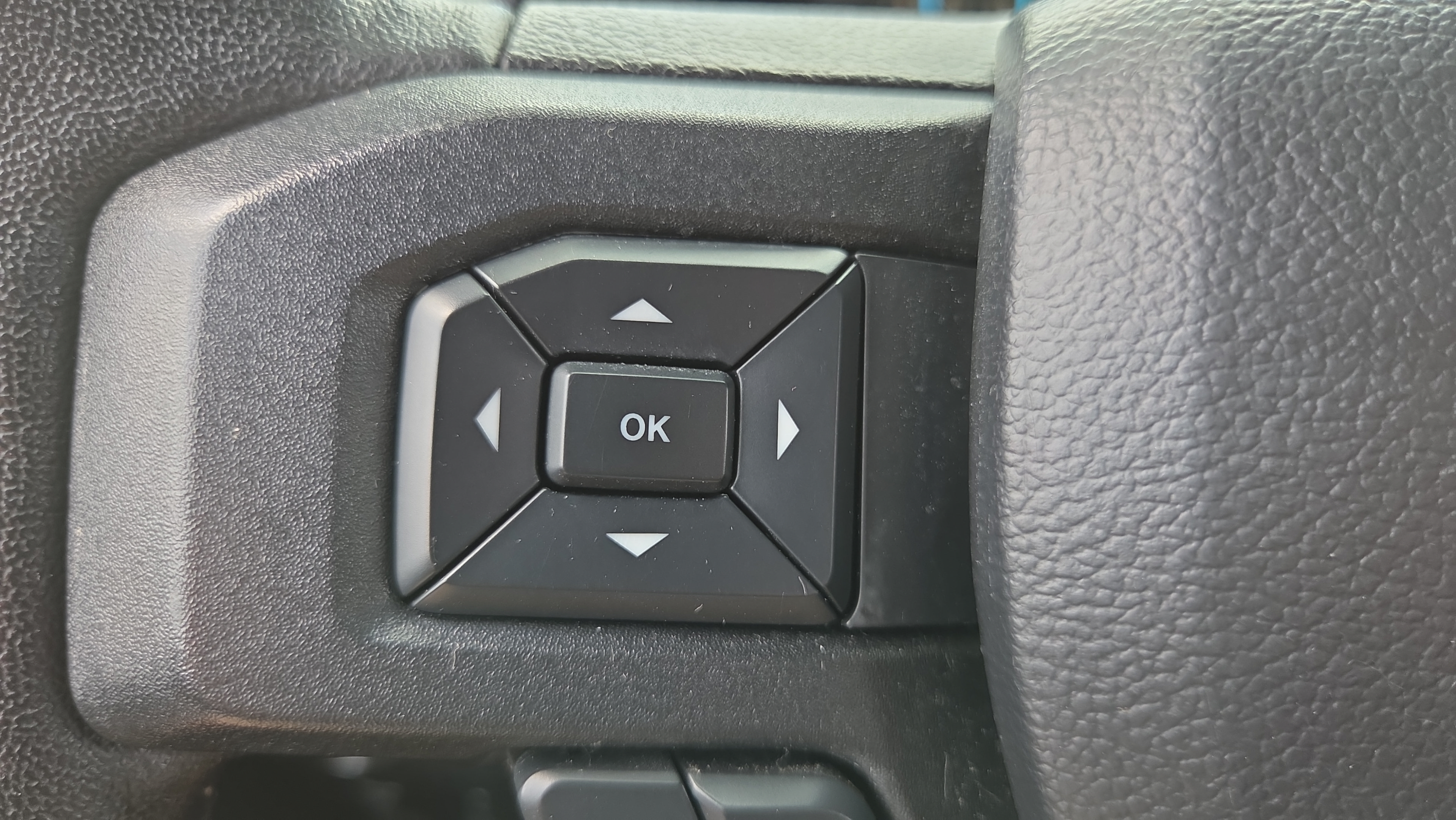 Used 2020 Ford F150 XLT w/ Equipment Group 302A Luxury RWD image 26