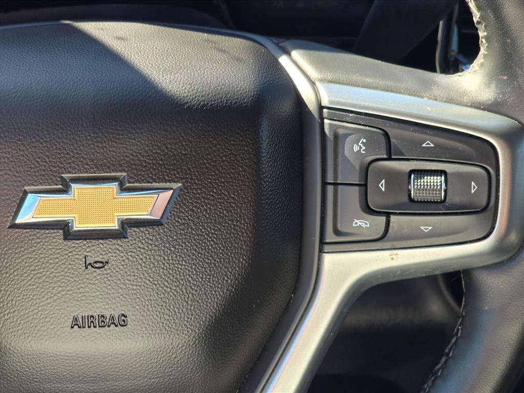 Used 2023 Chevrolet Silverado 1500 LT AWD/4WD image 16