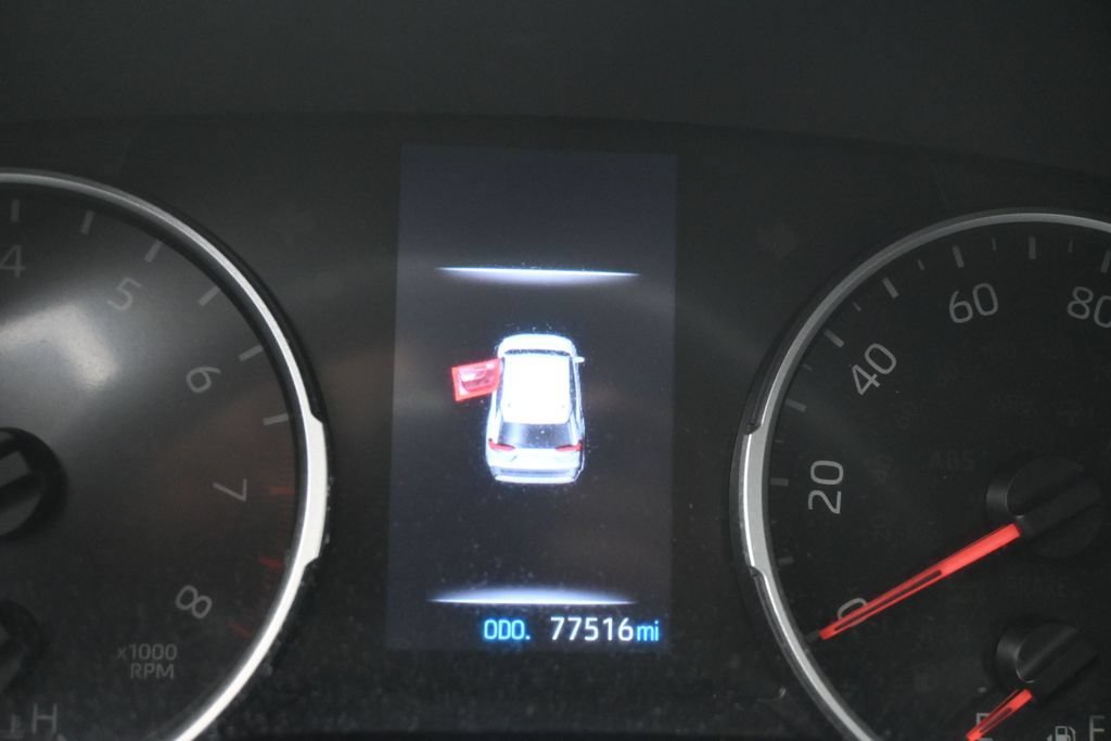 Used 2020 Toyota RAV4 LE FWD image 11