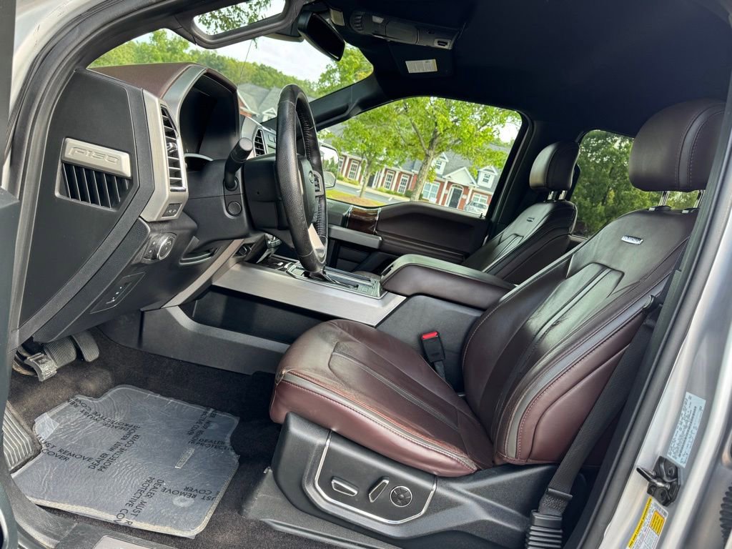 Used 2016 Ford F150 Platinum w/ Equipment Group 701A Luxury RWD image 15