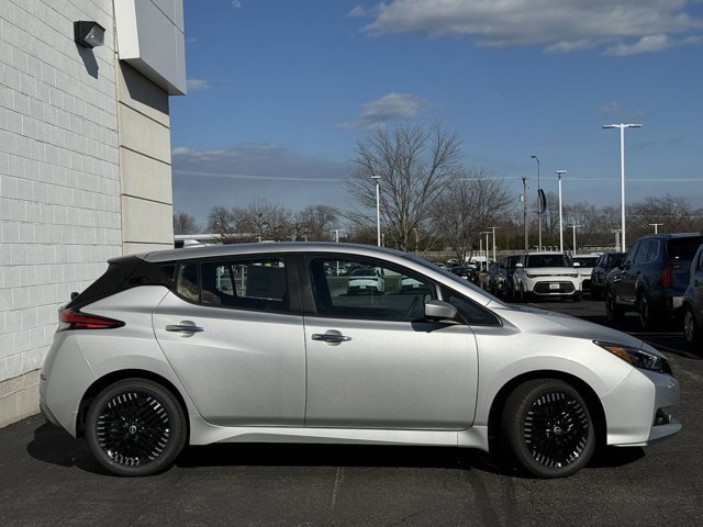 Used 2024 Nissan Leaf SV Plus image 24