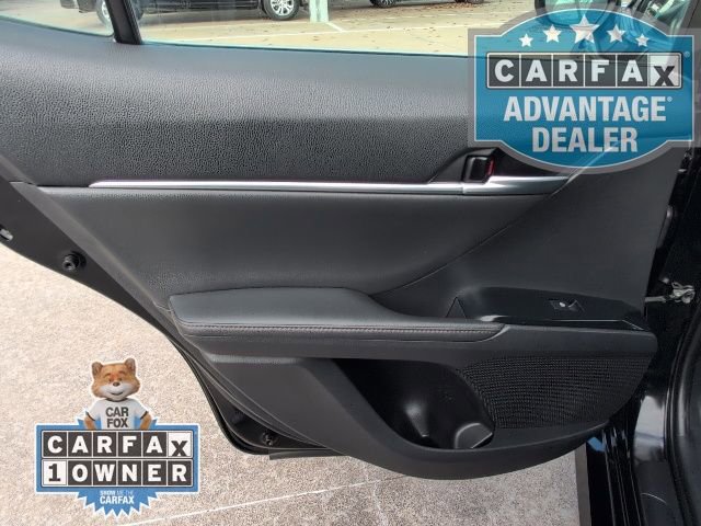 Used 2019 Toyota Camry XLE image 9