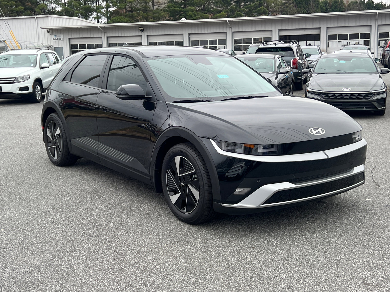 New 2026 Hyundai Ioniq 5 SEL image 3