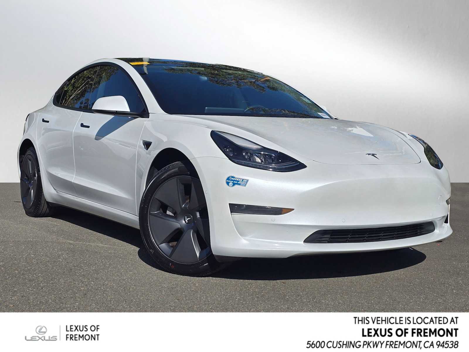 Used 2021 Tesla Model 3 Standard Range Plus RWD image 1