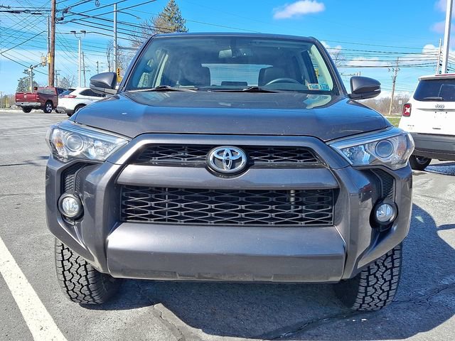 Used 2017 Toyota 4Runner SR5 Premium image 5