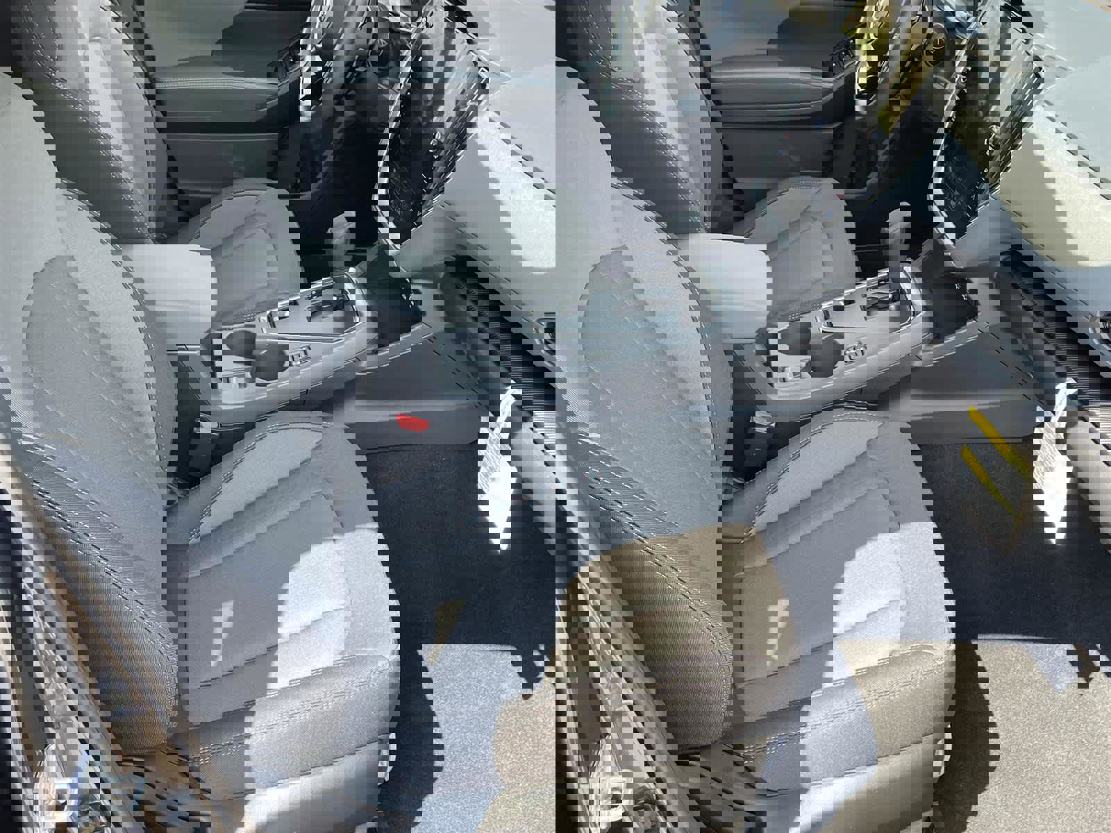 Used 2025 Subaru Crosstrek 2.0i Premium image 18